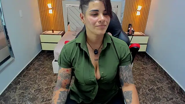 KAROLLJONES1 online show from 02.16.26