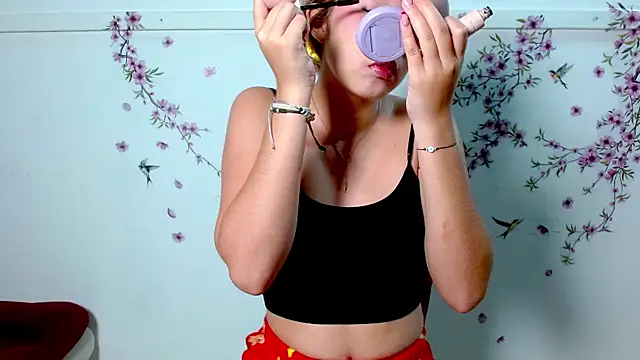 Angel Megan online show from 12.17.25