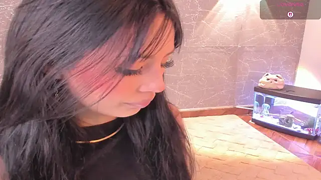 Miss Charlottet online show from 12.04.25