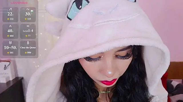 Miss Charlottet online show from 04.16.26