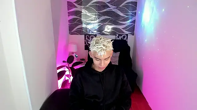 Room 69x online show from 01.07.26