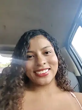 Snapshot of Lulupeach69 chatting on 10.30.25 Lulupeach69 online show from 10.30.25