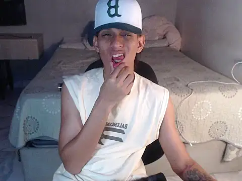 Snapshot of sung_yol chatting on 09.16.25 sung yol online show from 09.16.25