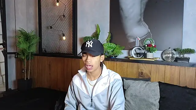 AlanCutee online show from 05.12.26