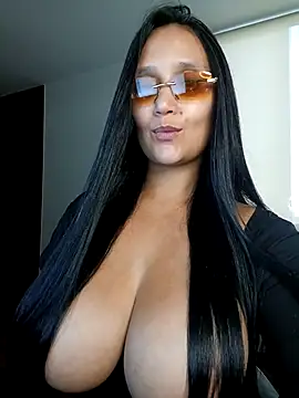 Esmeralda333 online show from 03.10.26