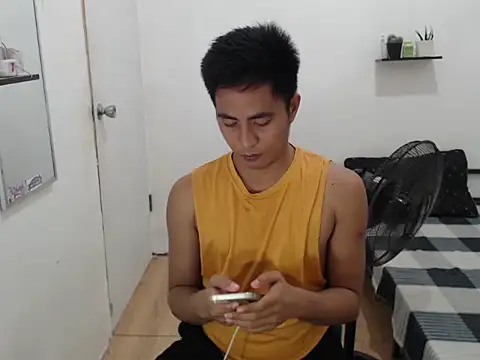 Snapshot of Lloyd_wintours chatting on 11.01.25 Lloyd wintours online show from 11.01.25