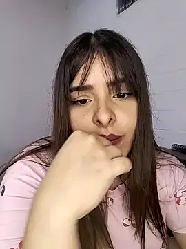 Snapshot of Nahomy_cm chatting on 09.08.25 Nahomy cm online show from 09.08.25