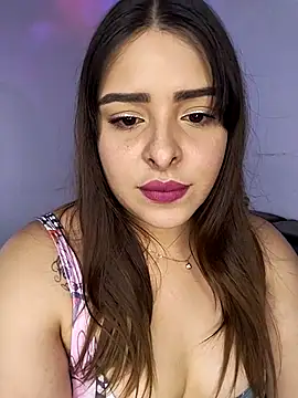 Snapshot of Nahomy_cm chatting on 10.09.25 Nahomy cm online show from 10.09.25