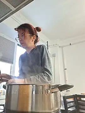 Anayssa  online show from 09.29.25