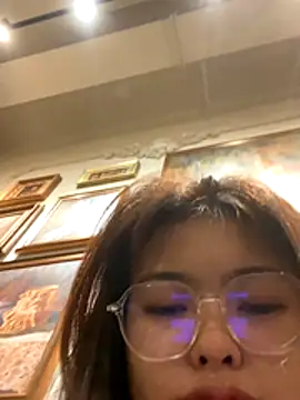 Snapshot of __BabyShowPublic__ chatting on 10.27.25 BabyShowPublic online show from 10.27.25