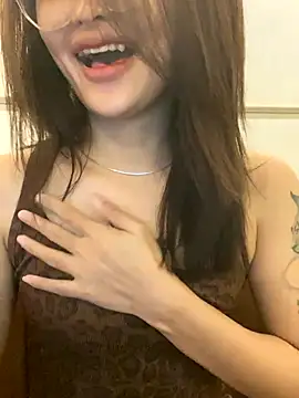 Snapshot of __BabyShowPublic__ chatting on 10.30.25 BabyShowPublic online show from 10.30.25