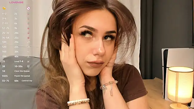 Snapshot of thelittlecowgirl chatting on 09.21.25 thelittlecowgirl online show from 09.21.25