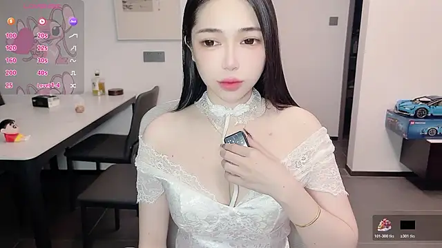 Scarlett-bb online show from 10.17.25