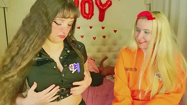 Snapshot of kamila_blush chatting on 02.23.26 kamila blush online show from 02.23.26