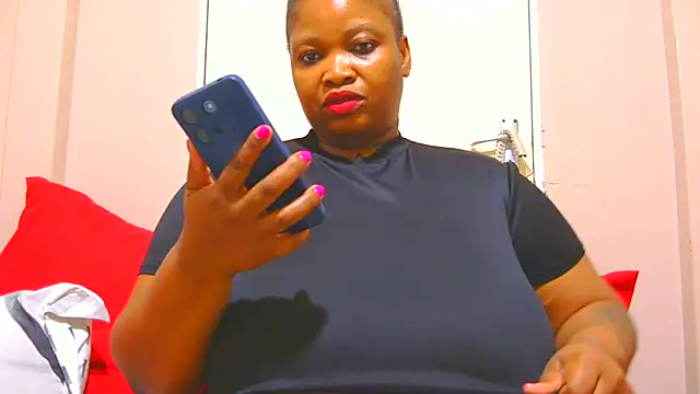 Snapshot of Tastyboobies chatting on 10.16.25 Tastyboobies online show from 10.16.25