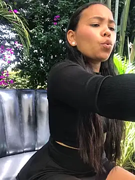 SophiaGuzman online show from 02.20.26