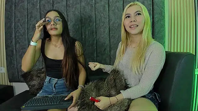 Snapshot of rubby_lux chatting on 12.03.25 rubby lux online show from 12.03.25