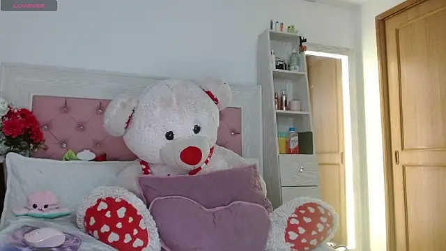 Ayleen m online show from 10.20.25