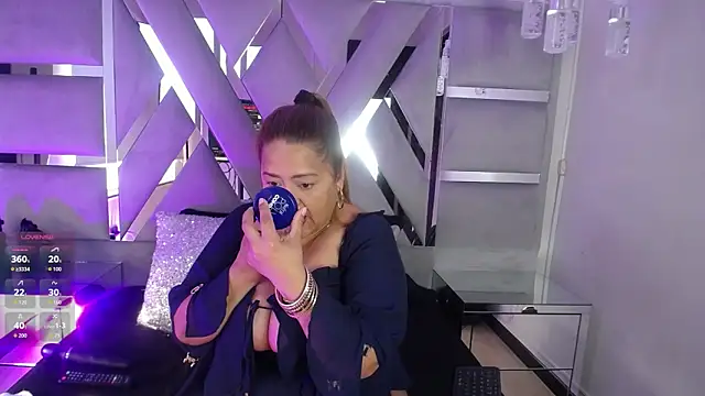 MonzerratBoyer online show from 09.19.25