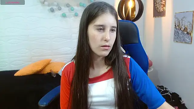 Snapshot of karlarousex chatting on 10.02.25 karlarousex online show from 10.02.25