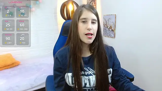 Snapshot of karlarousex chatting on 10.10.25 karlarousex online show from 10.10.25