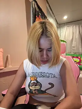 Kath C online show from 10.03.25