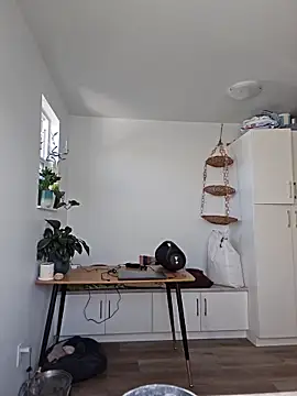 Snapshot of myasecrets chatting on 09.25.25 myasecrets online show from 09.25.25