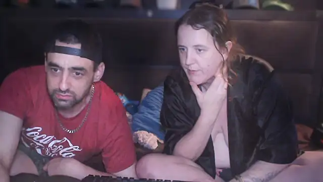 Snapshot of thatsassycouple chatting on 10.15.25 thatsassycouple online show from 10.15.25