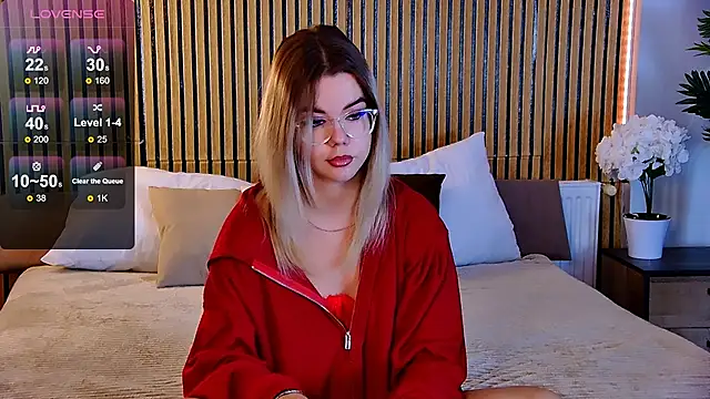 Snapshot of PrincessSlay chatting on 06.29.26 PrincessSlay online show from 06.29.26