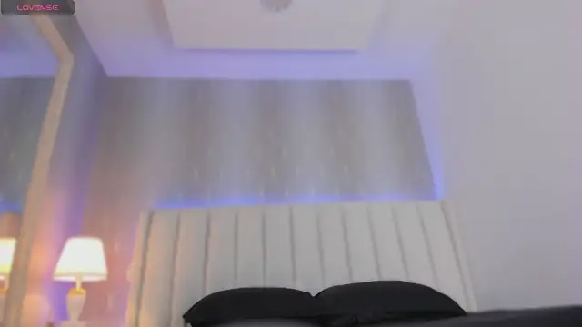 Mia-Medina online show from 03.27.26