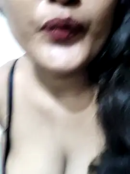 Snapshot of Cute_pinkii chatting on 09.08.25 Cute pinkii online show from 09.08.25