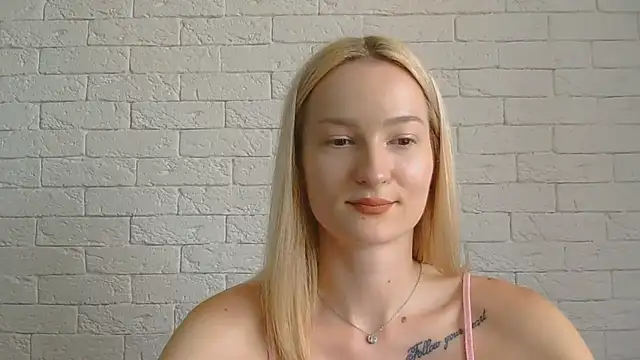 Snapshot of Alice_Sweet_01 chatting on 06.23.26 Alice Sweet 01 online show from 06.23.26