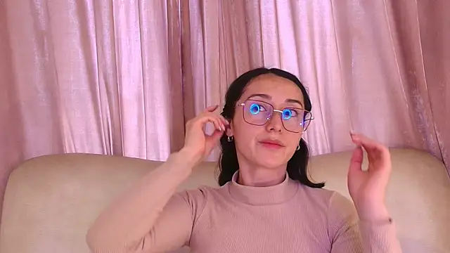 Ginevra esposito online show from 04.09.26