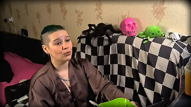 NeonNectar  online show from 11.30.25