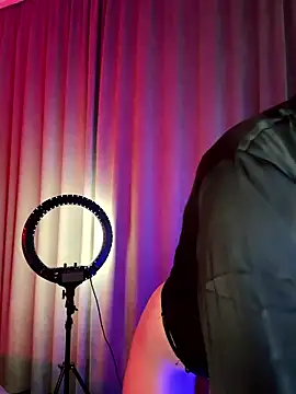 bigJuicyPussy online show from 01.17.26