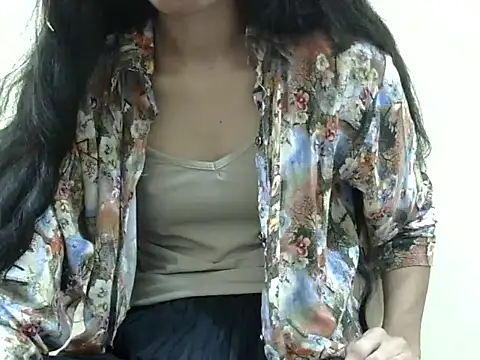 smallcuute online show from 11.19.25