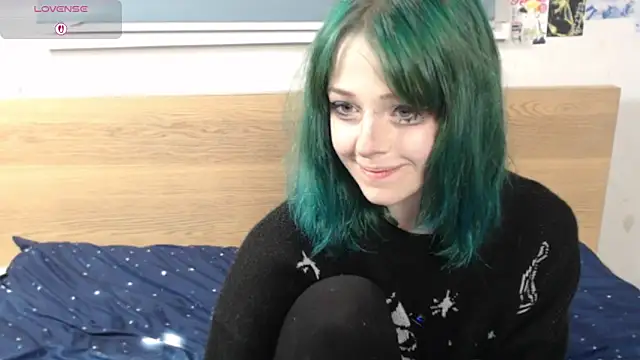 Snapshot of triplebakaaa chatting on 10.13.25 triplebakaaa online show from 10.13.25