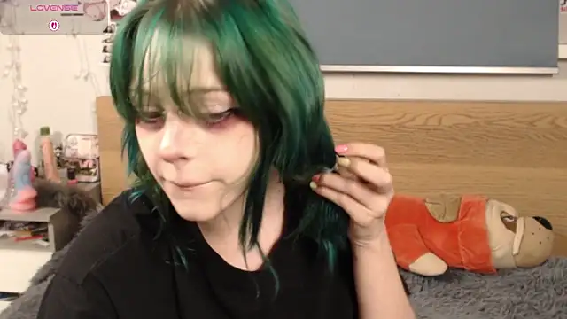 Snapshot of triplebakaaa chatting on 11.08.25 triplebakaaa online show from 11.08.25