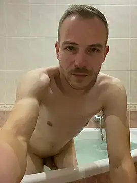 Snapshot of Skinny0150 chatting on 01.16.26 Skinny0150 online show from 01.16.26