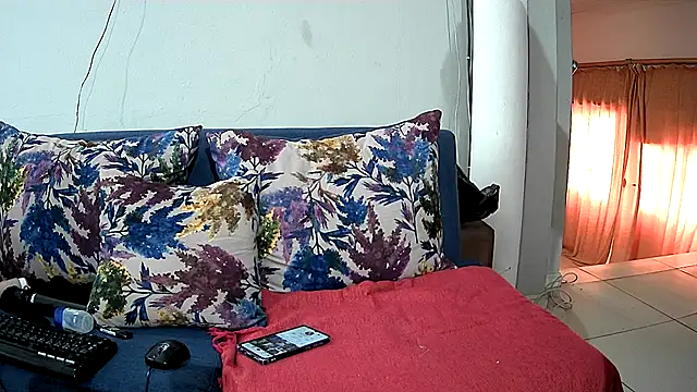 Snapshot of CandyNaynay chatting on 10.26.25 CandyNaynay online show from 10.26.25