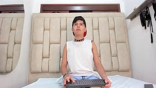 Felipe Cold online show from 12.23.25