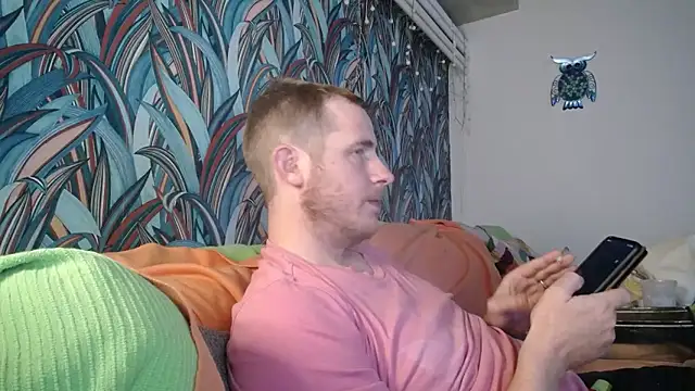 Snapshot of gaydavid chatting on 09.23.25 gaydavid online show from 09.23.25