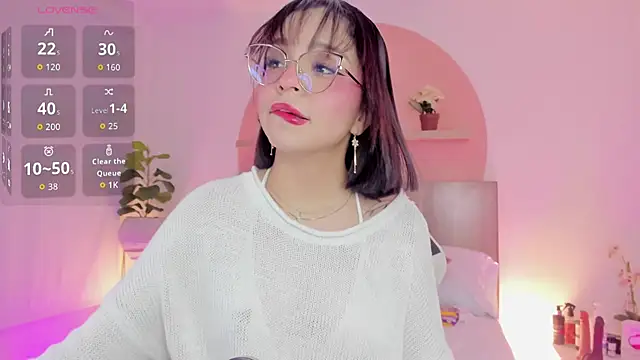 Clara Luu online show from 03.11.26