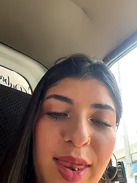 Isaa-Sweet online show from 09.22.25