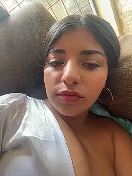 Isaa-Sweet online show from 11.30.25