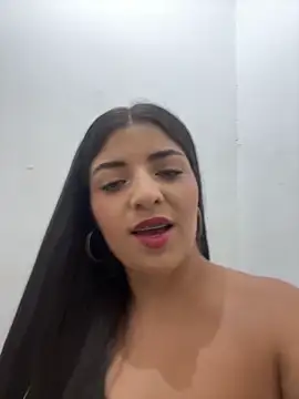 Isaa-Sweet online show from 02.14.26