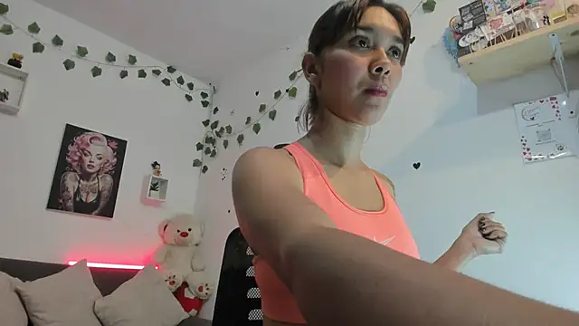 Snapshot of anastasia_tuya chatting on 02.17.26 anastasia tuya online show from 02.17.26