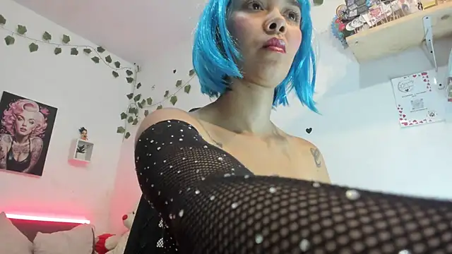 Snapshot of anastasia_tuya chatting on 02.17.26 anastasia tuya online show from 02.17.26