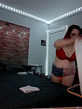 queenpeaches121 online show from 10.13.25