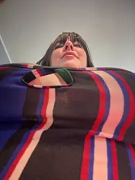 AlanaRouss online show from 04.21.26